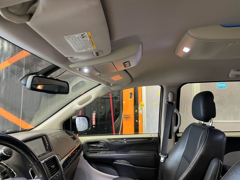 2020 Dodge Grand Caravan in St-Jérôme, Quebec - 3 - w1024h768px