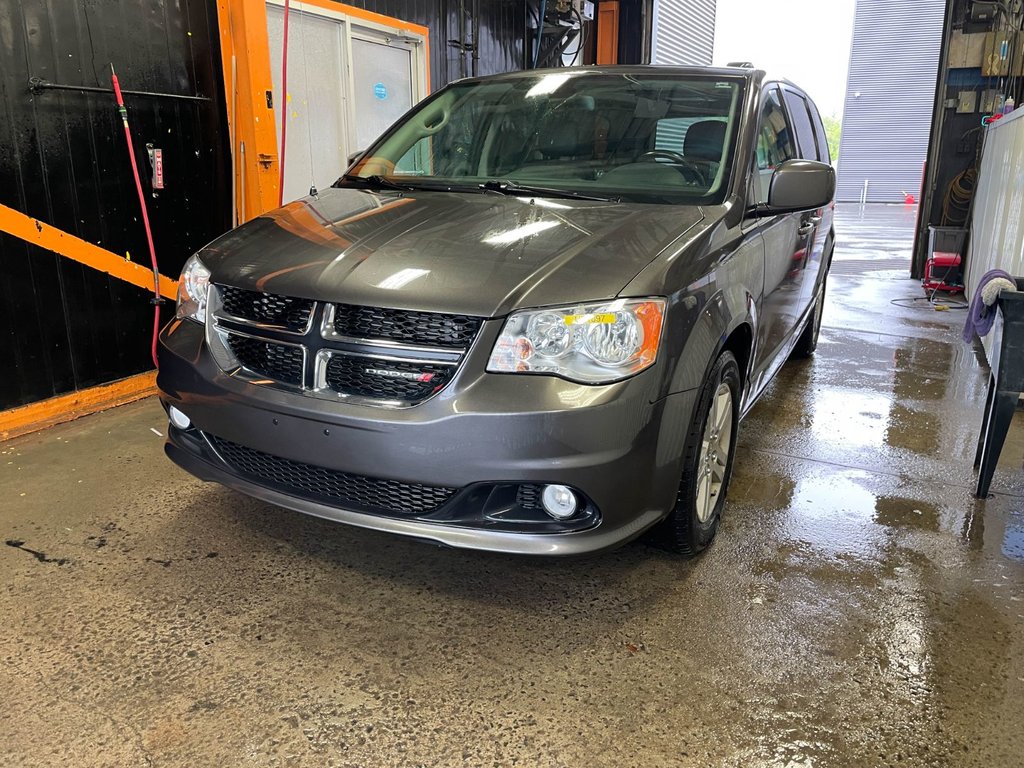 2020 Dodge Grand Caravan in St-Jérôme, Quebec - 1 - w1024h768px