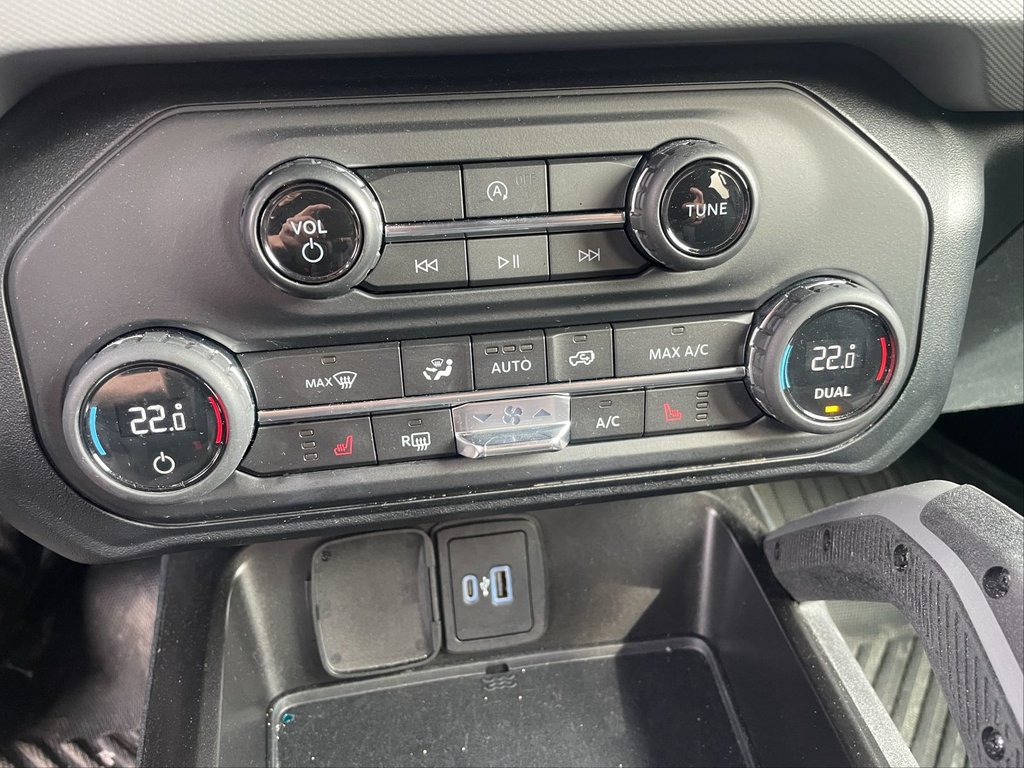 2021 Ford Bronco in St-Jérôme, Quebec - 12 - w1024h768px