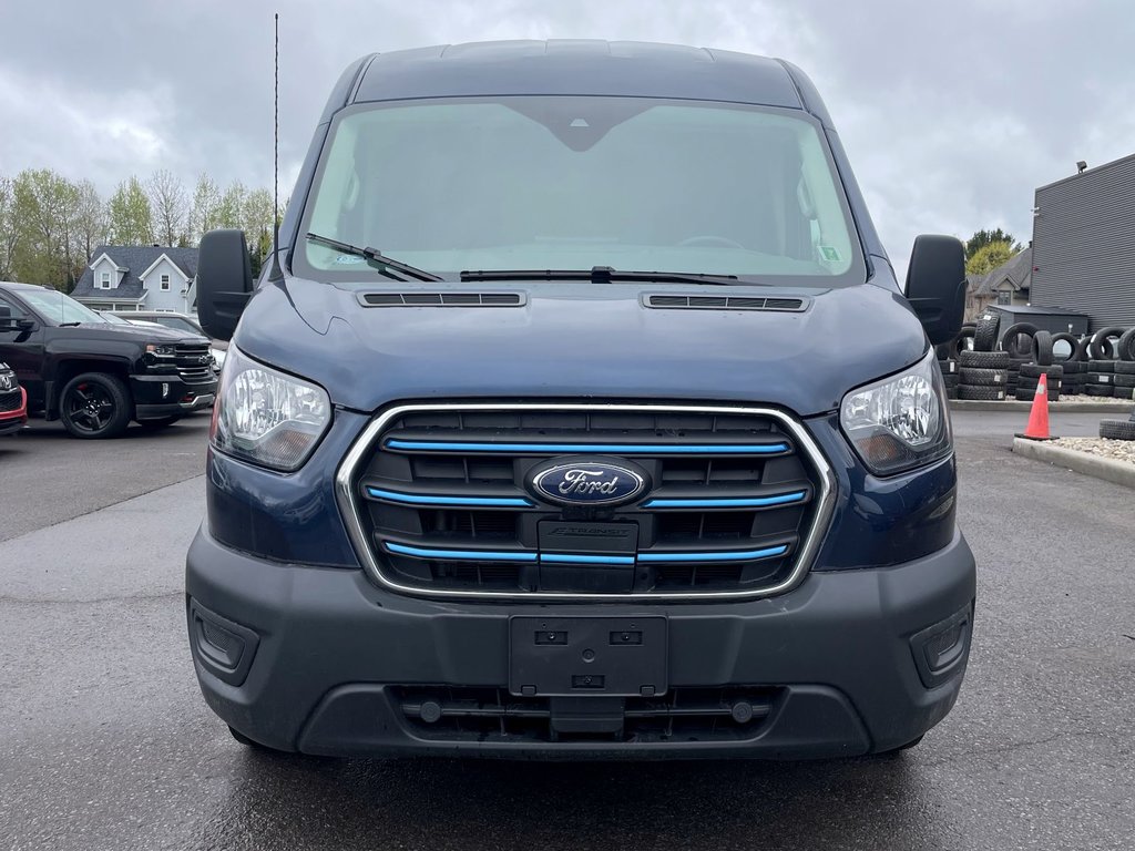 2022 Ford E-Transit Cargo Van in St-Jérôme, Quebec - 5 - w1024h768px