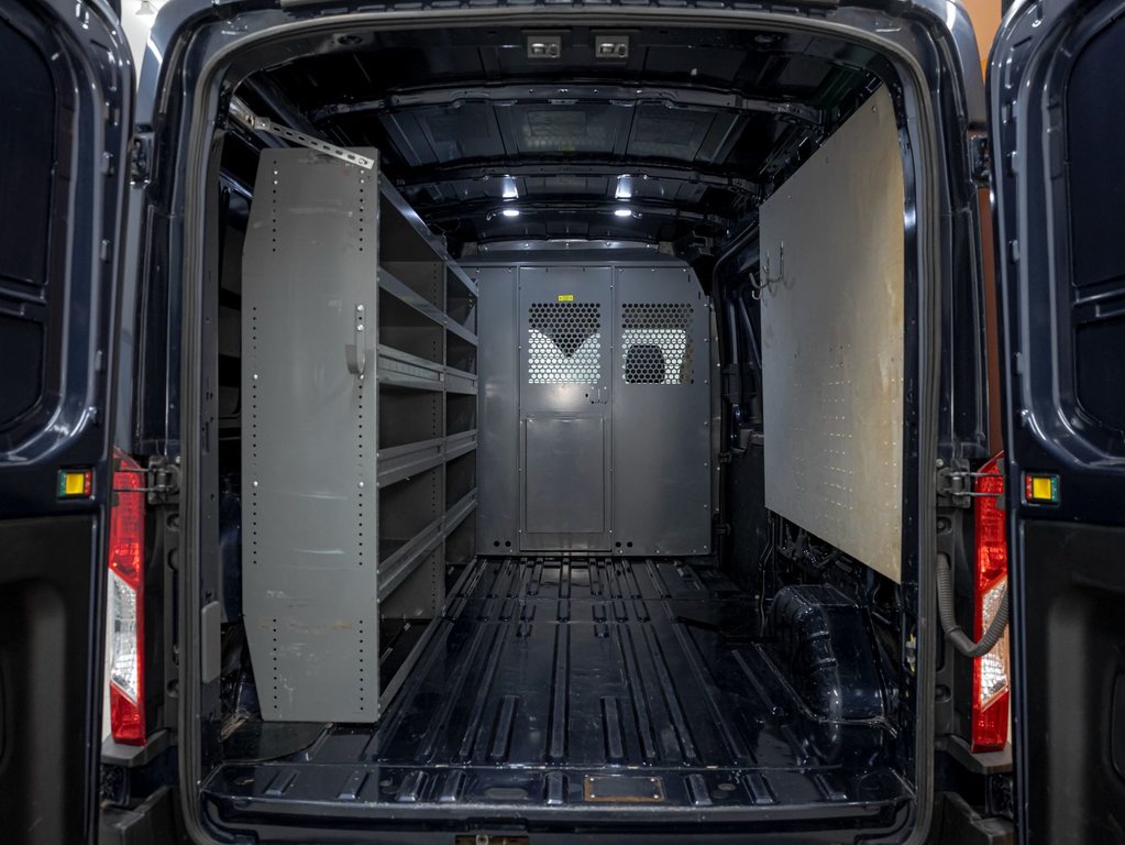 Ford E-Transit Cargo Van  2022 à St-Jérôme, Québec - 24 - w1024h768px