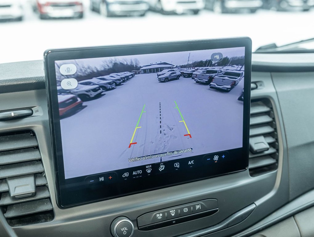 2023 Ford E-Transit Cargo Van in St-Jérôme, Quebec - 12 - w1024h768px