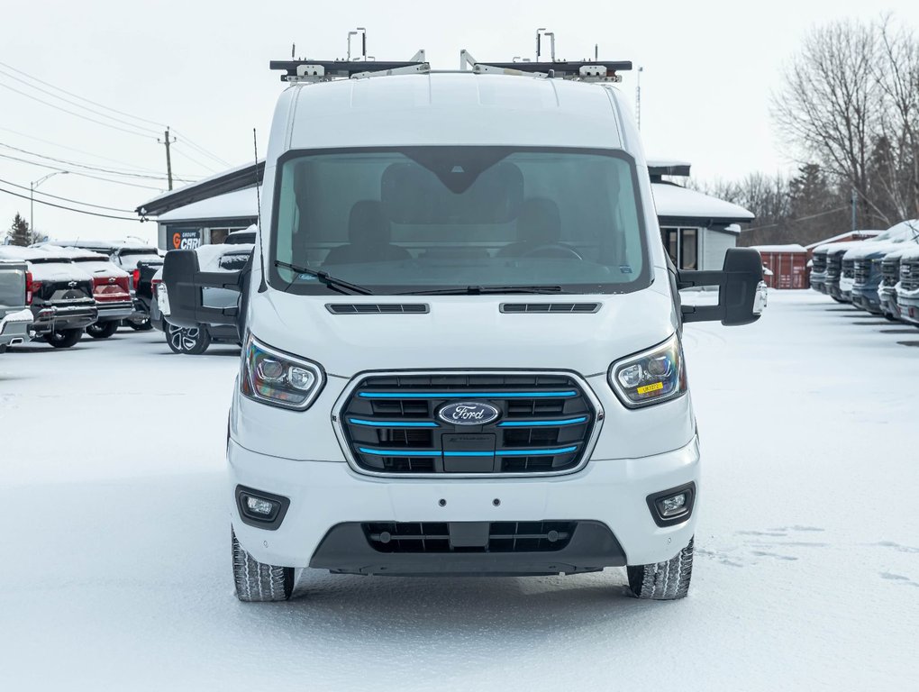 2023 Ford E-Transit Cargo Van in St-Jérôme, Quebec - 4 - w1024h768px