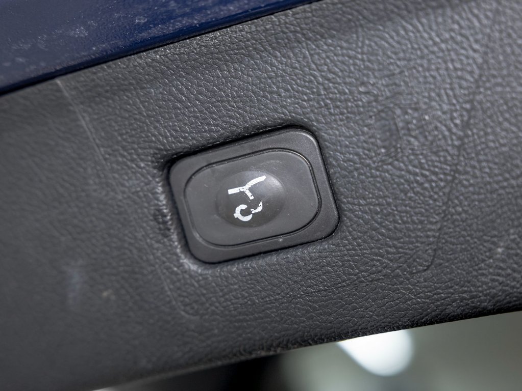 2021 Ford Edge in St-Jérôme, Quebec - 33 - w1024h768px