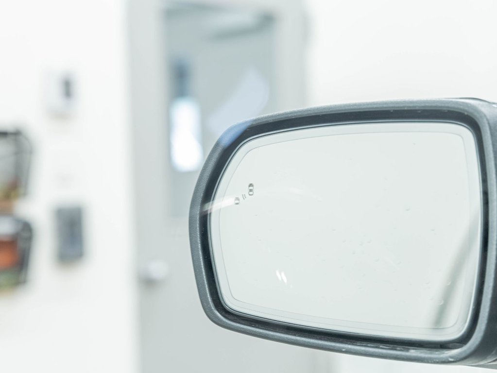 2022 Ford Edge in St-Jérôme, Quebec - 34 - w1024h768px