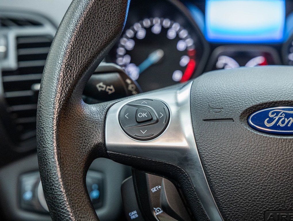 2016 Ford Escape in St-Jérôme, Quebec - 14 - w1024h768px