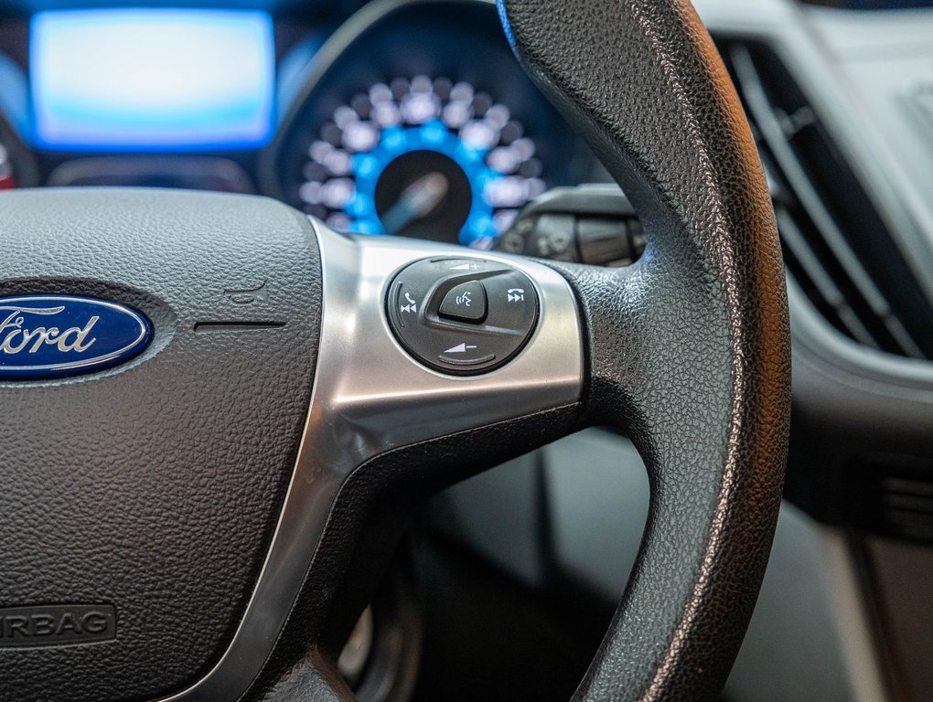 Ford Escape  2016 à St-Jérôme, Québec - 15 - w1024h768px