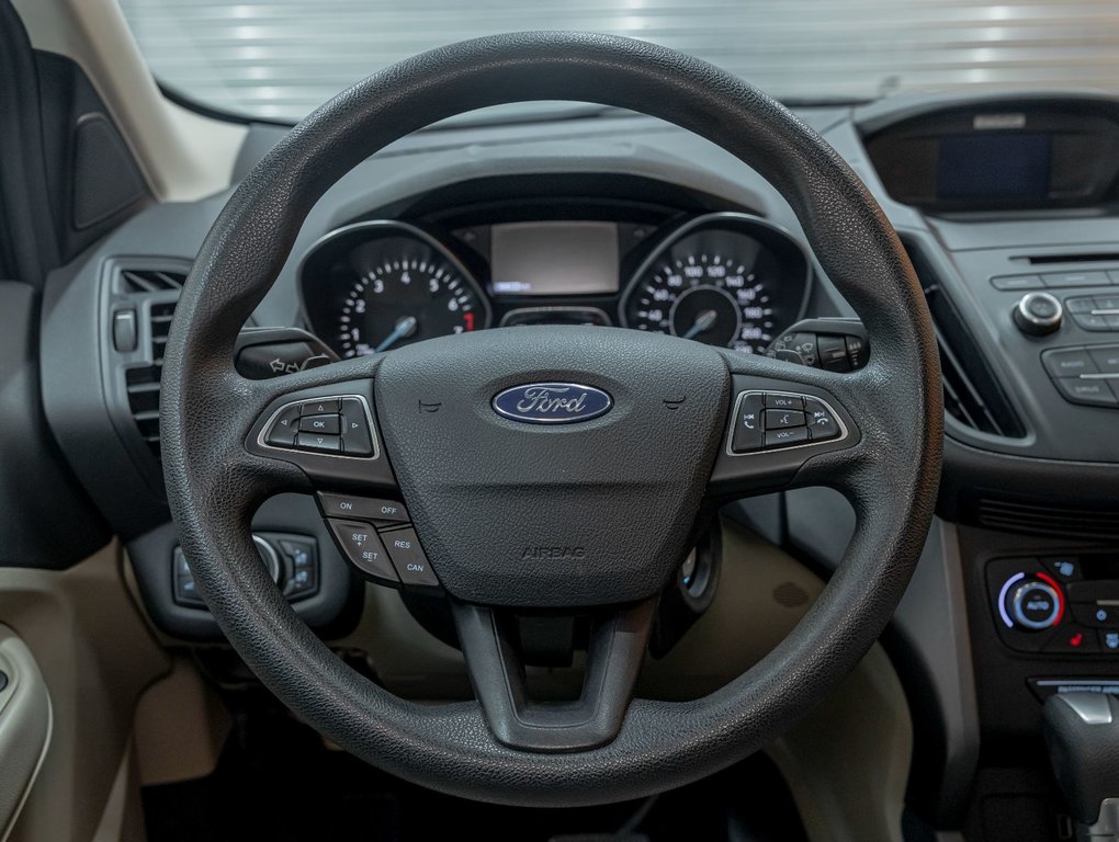 2017 Ford Escape in St-Jérôme, Quebec - 12 - w1024h768px