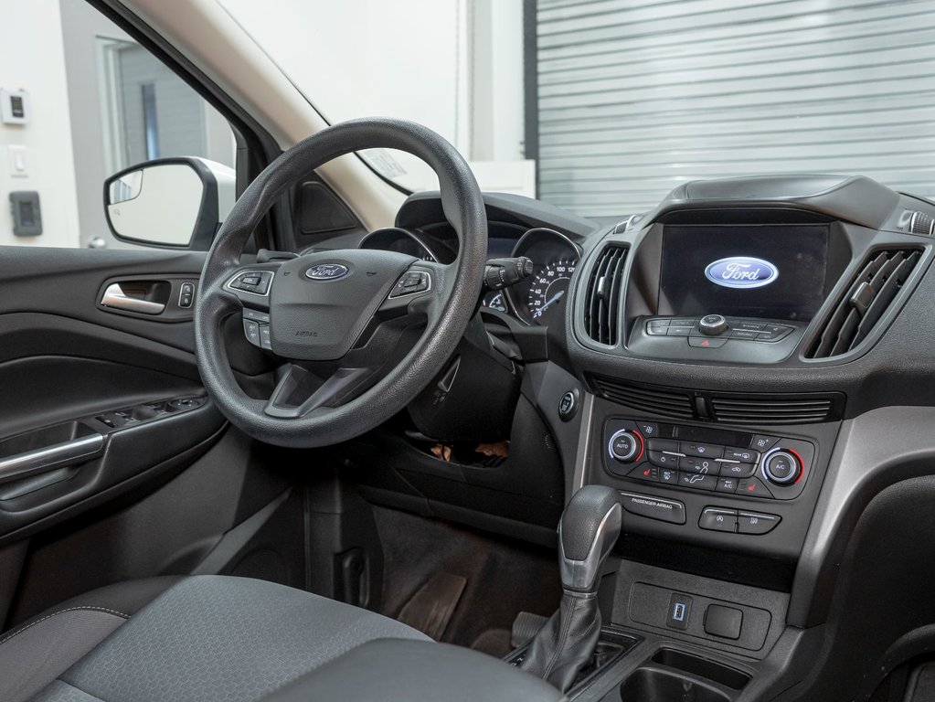2019 Ford Escape in St-Jérôme, Quebec - 25 - w1024h768px