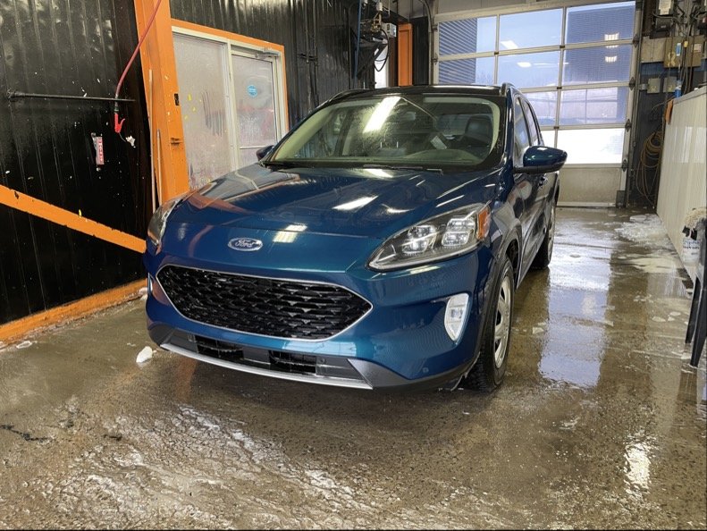 Ford Escape  2020 à St-Jérôme, Québec - 1 - w1024h768px