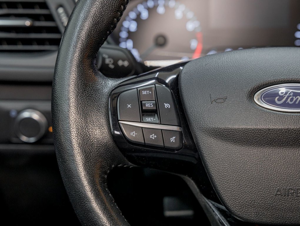 2021 Ford Escape in St-Jérôme, Quebec - 14 - w1024h768px