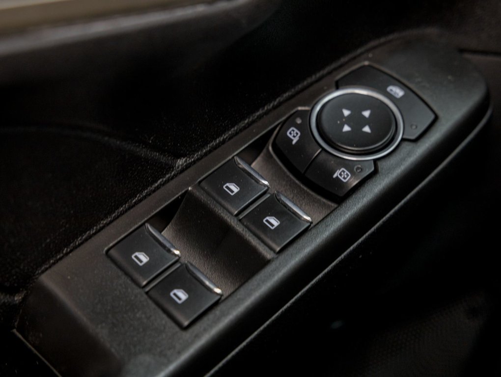 2021 Ford Escape in St-Jérôme, Quebec - 23 - w1024h768px