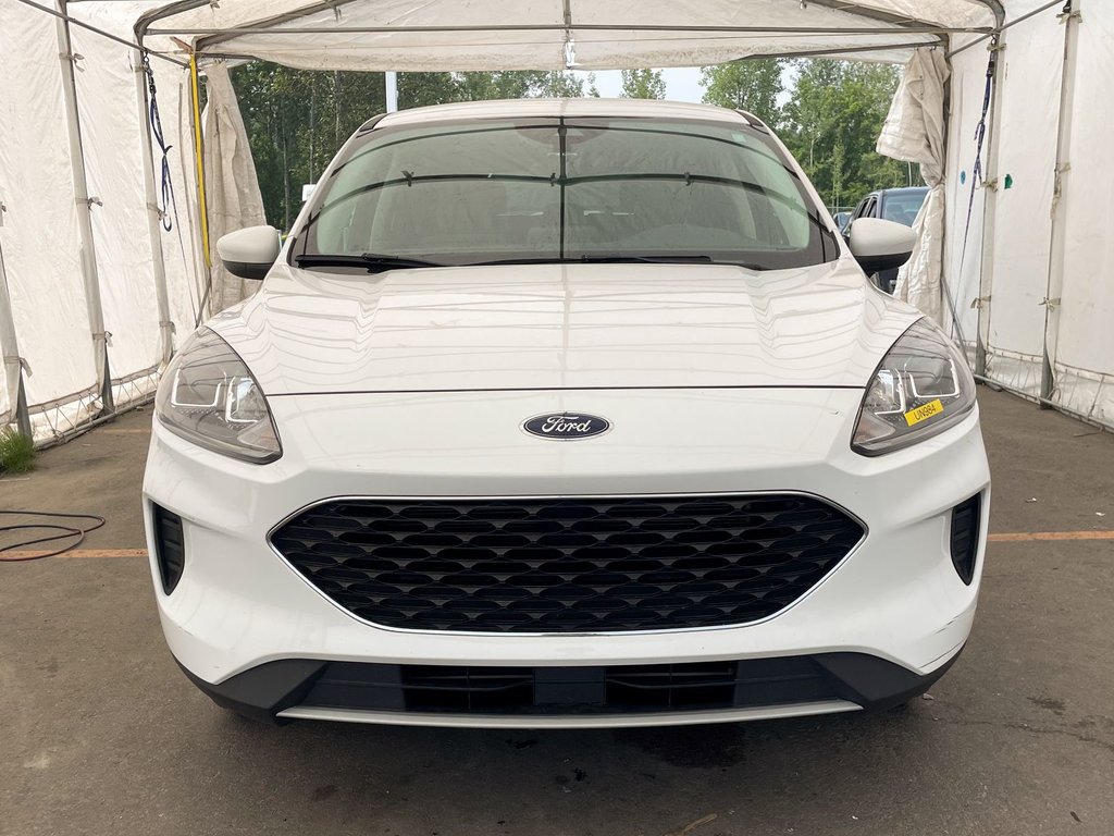 Ford Escape  2021 à St-Jérôme, Québec - 4 - w1024h768px