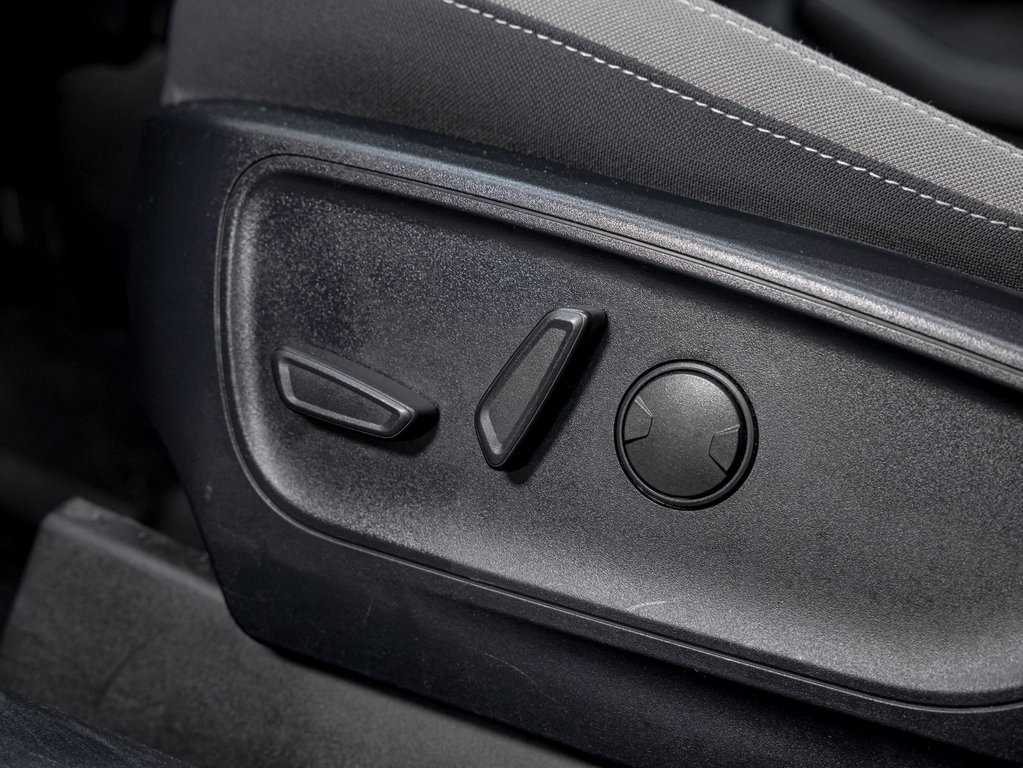 2021 Ford Escape in St-Jérôme, Quebec - 22 - w1024h768px