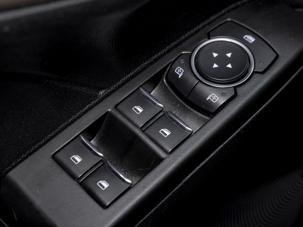 2021 Ford Escape in St-Jérôme, Quebec - 23 - w1024h768px