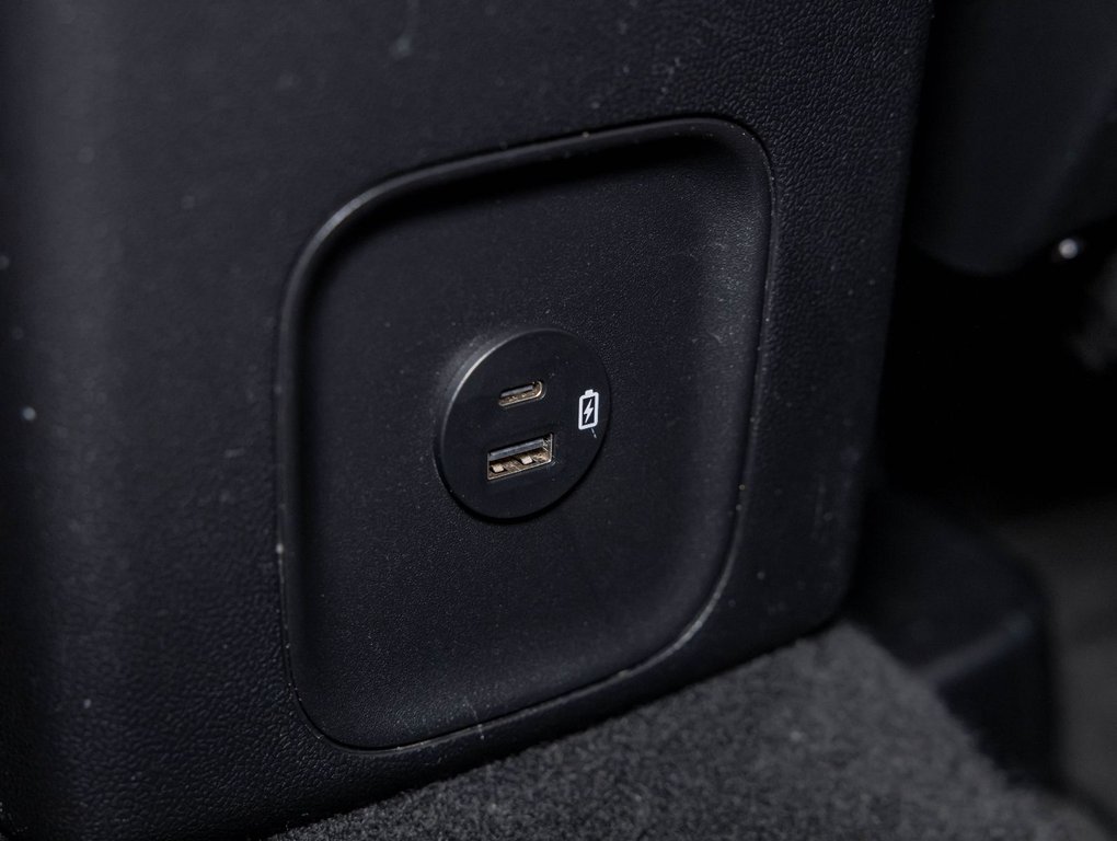 2021 Ford Escape in St-Jérôme, Quebec - 27 - w1024h768px