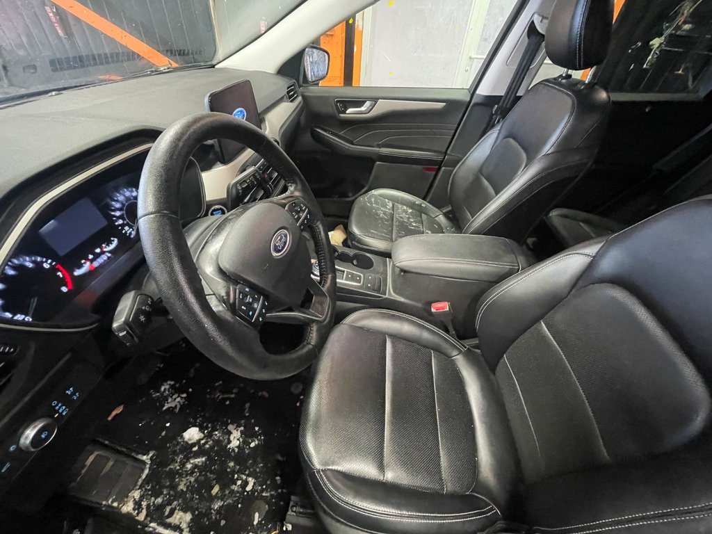 2021 Ford Escape in St-Jérôme, Quebec - 4 - w1024h768px
