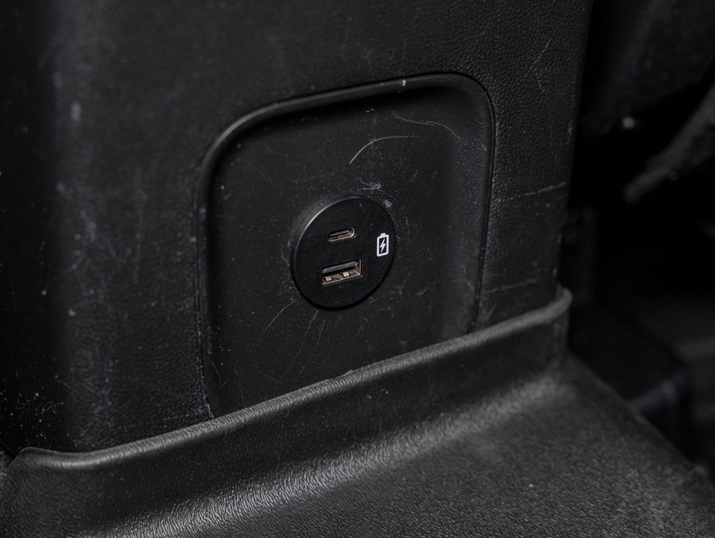 2021 Ford Escape in St-Jérôme, Quebec - 27 - w1024h768px