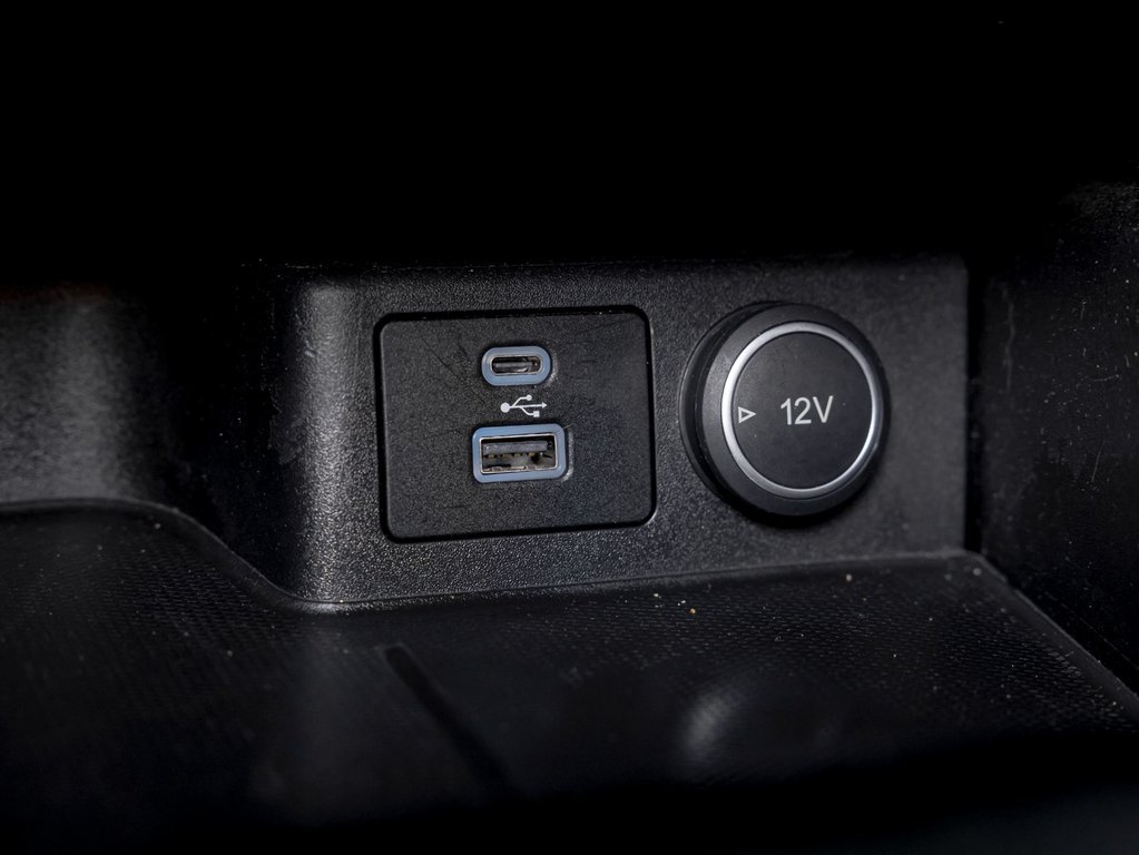 2021 Ford Escape in St-Jérôme, Quebec - 23 - w1024h768px