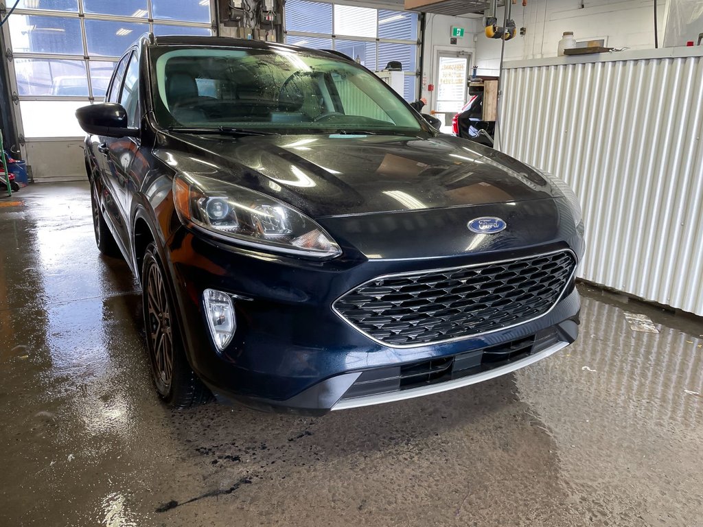 Ford Escape  2021 à St-Jérôme, Québec - 14 - w1024h768px