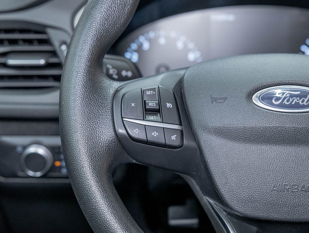 2021 Ford Escape in St-Jérôme, Quebec - 14 - w1024h768px
