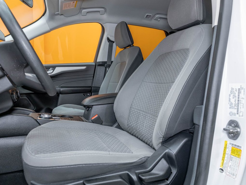 2021 Ford Escape in St-Jérôme, Quebec - 10 - w1024h768px