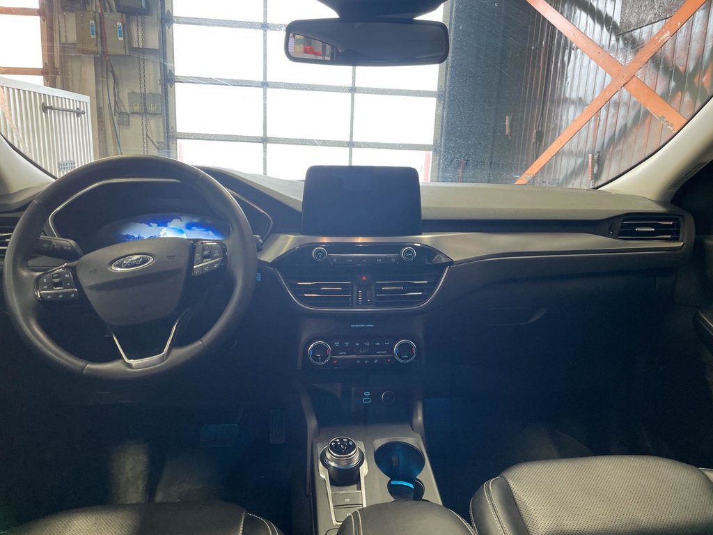 2021 Ford Escape Hybrid in St-Jérôme, Quebec - 13 - w1024h768px