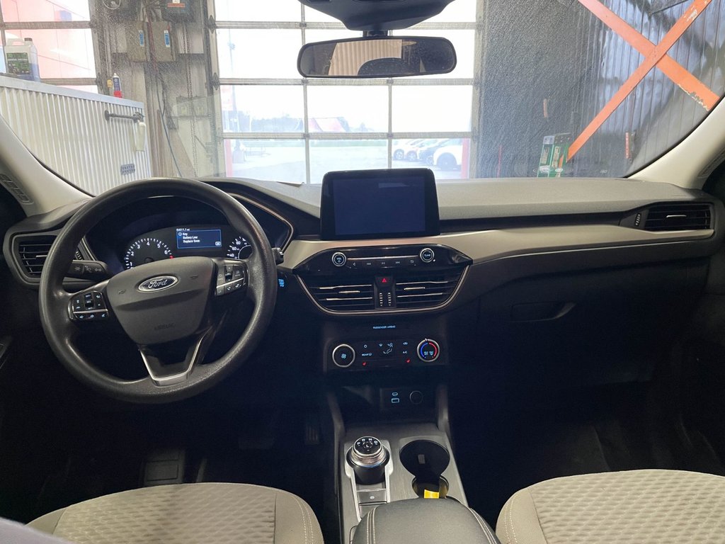 Ford Escape  2021 à St-Jérôme, Québec - 12 - w1024h768px