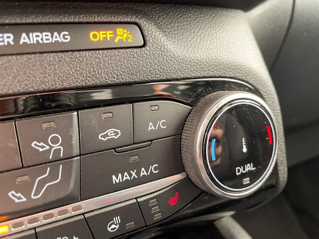 2022 Ford Escape in St-Jérôme, Quebec - 16 - w1024h768px