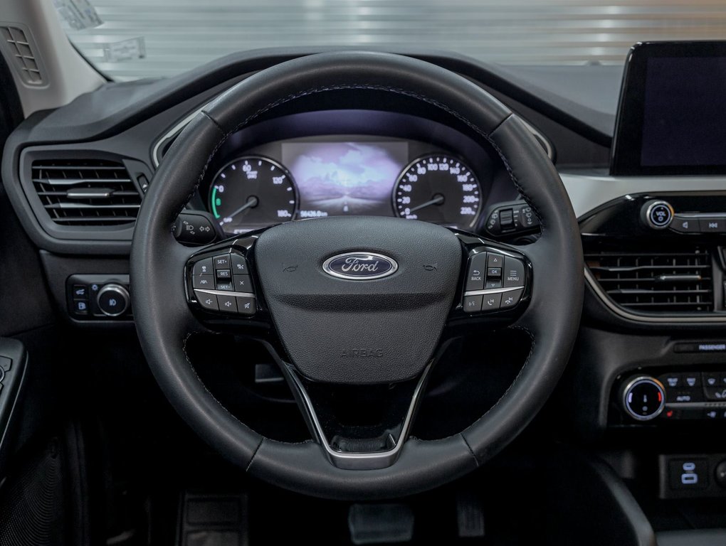 Ford Escape  2022 à St-Jérôme, Québec - 12 - w1024h768px