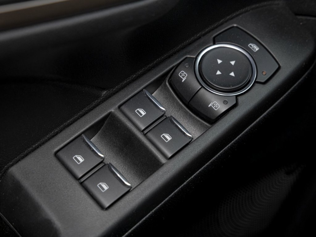 2022 Ford Escape in St-Jérôme, Quebec - 23 - w1024h768px