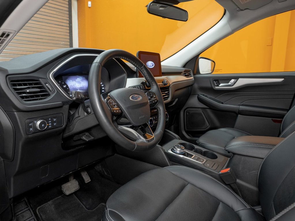 2022 Ford Escape in St-Jérôme, Quebec - 2 - w1024h768px