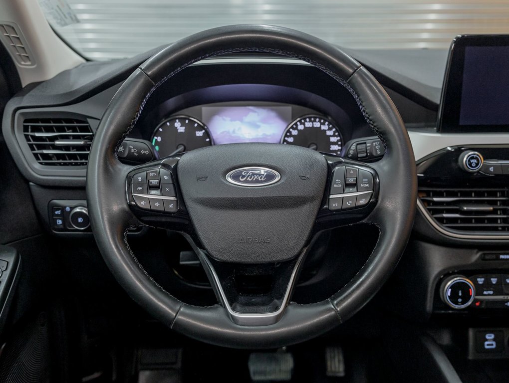 Ford Escape  2022 à St-Jérôme, Québec - 12 - w1024h768px