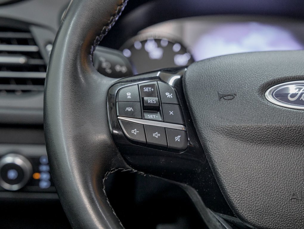 Ford Escape  2022 à St-Jérôme, Québec - 14 - w1024h768px
