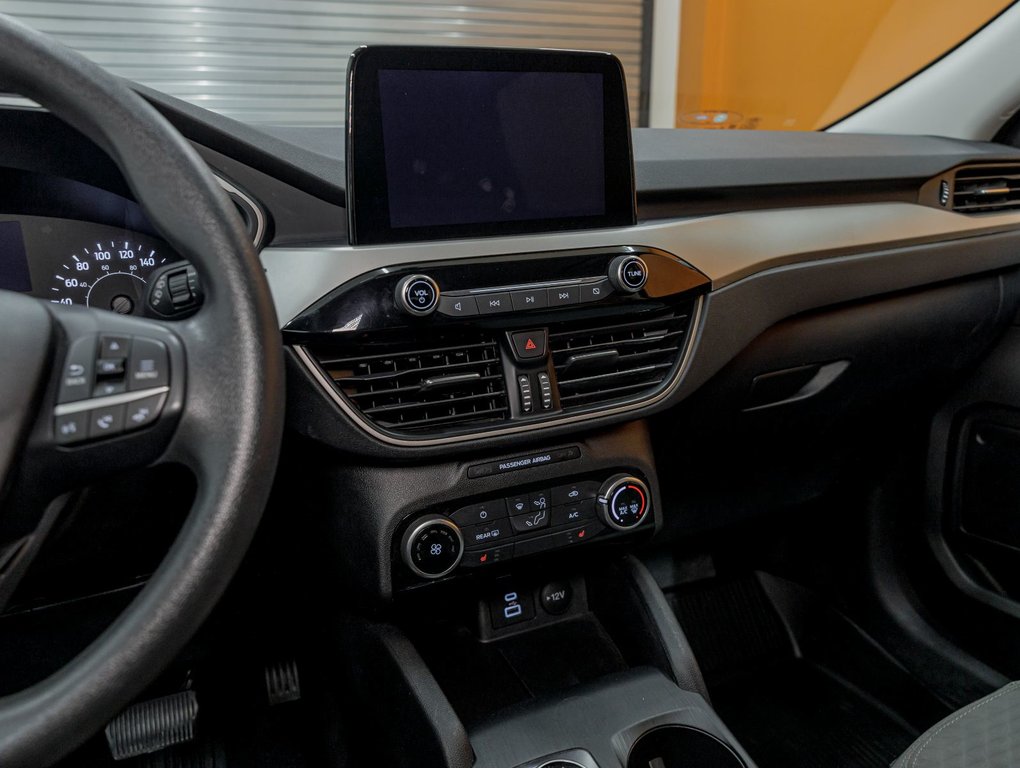 2022 Ford Escape in St-Jérôme, Quebec - 18 - w1024h768px