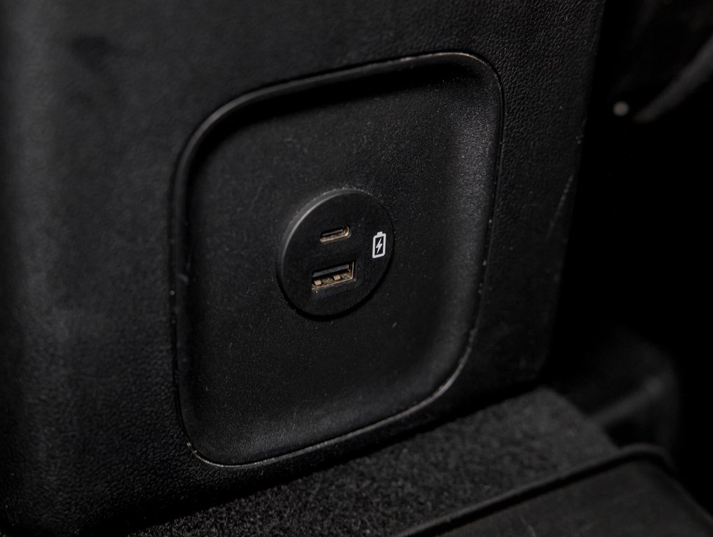 2022 Ford Escape in St-Jérôme, Quebec - 27 - w1024h768px