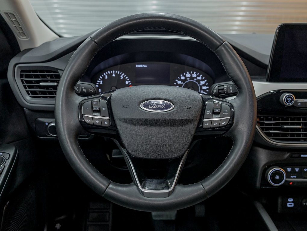2022 Ford Escape in St-Jérôme, Quebec - 12 - w1024h768px