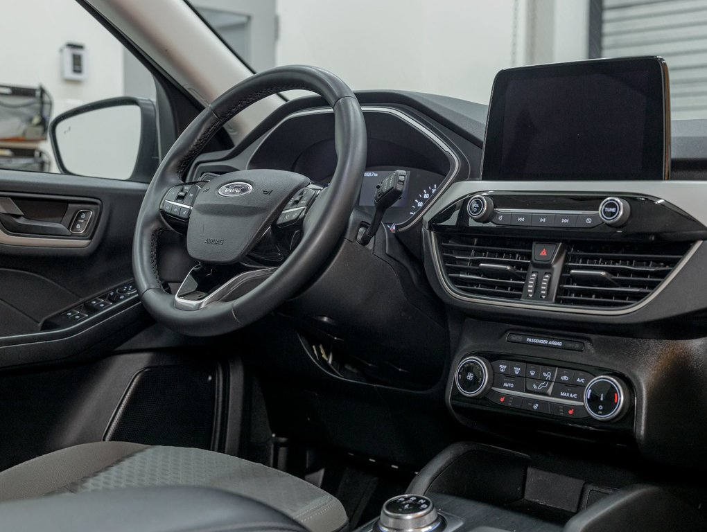2022 Ford Escape in St-Jérôme, Quebec - 24 - w1024h768px