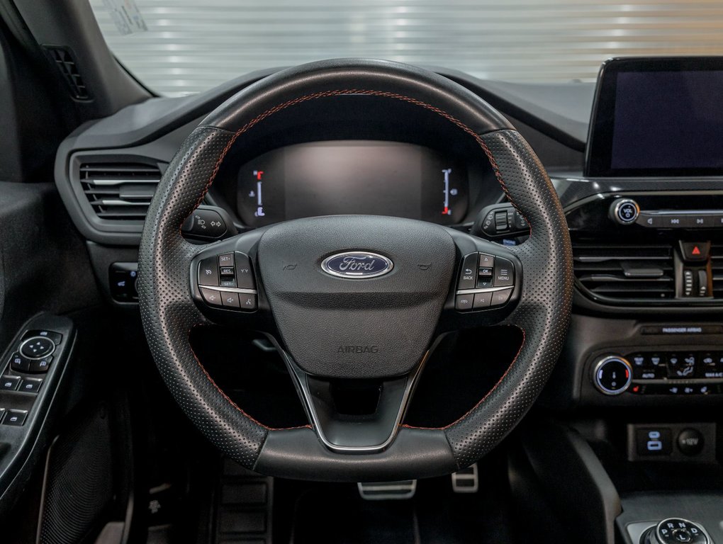 2023 Ford Escape in St-Jérôme, Quebec - 12 - w1024h768px