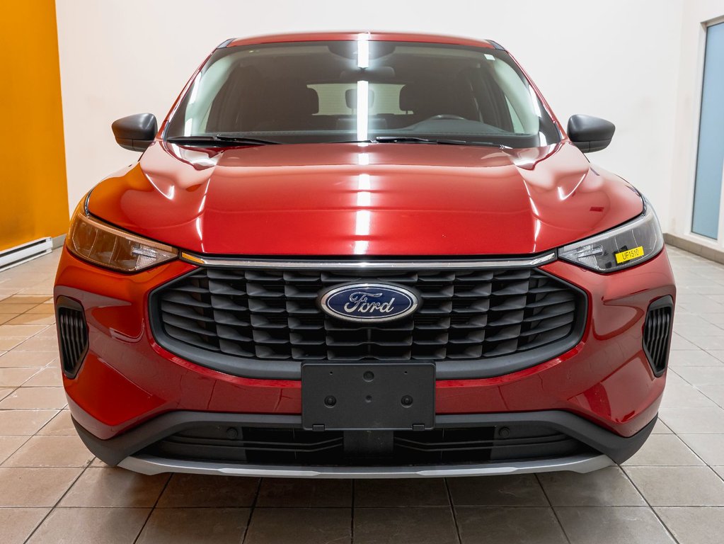 Ford Escape  2023 à St-Jérôme, Québec - 4 - w1024h768px