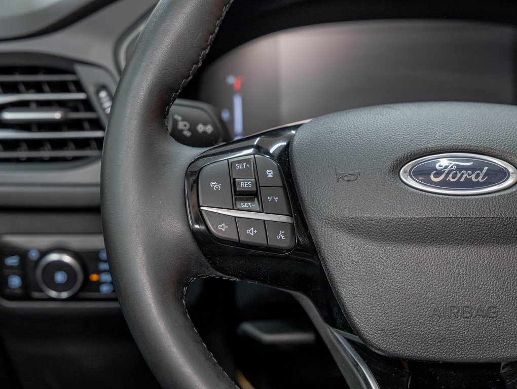 Ford Escape  2023 à St-Jérôme, Québec - 14 - w1024h768px