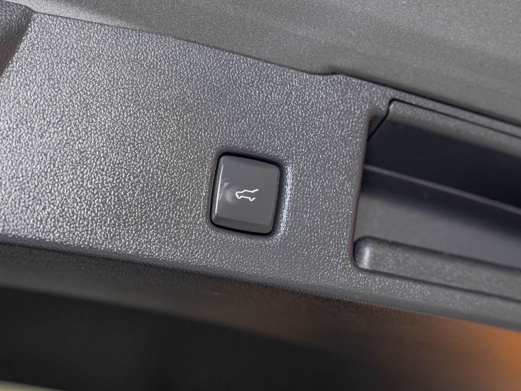 2024 Ford Escape in St-Jérôme, Quebec - 28 - w1024h768px