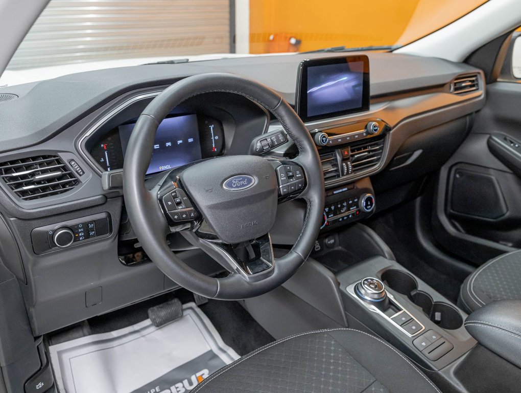 Ford Escape  2025 à St-Jérôme, Québec - 4 - w1024h768px