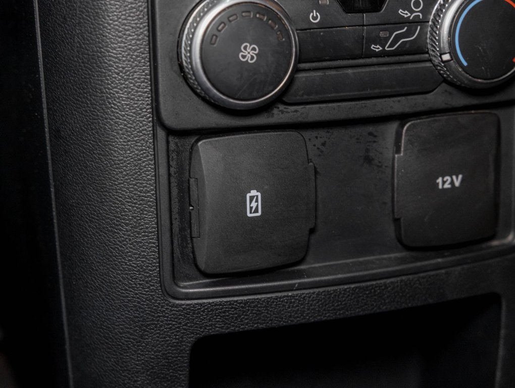 2021 Ford Explorer in St-Jérôme, Quebec - 29 - w1024h768px