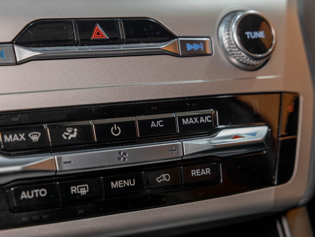 2021 Ford Explorer in St-Jérôme, Quebec - 21 - w1024h768px