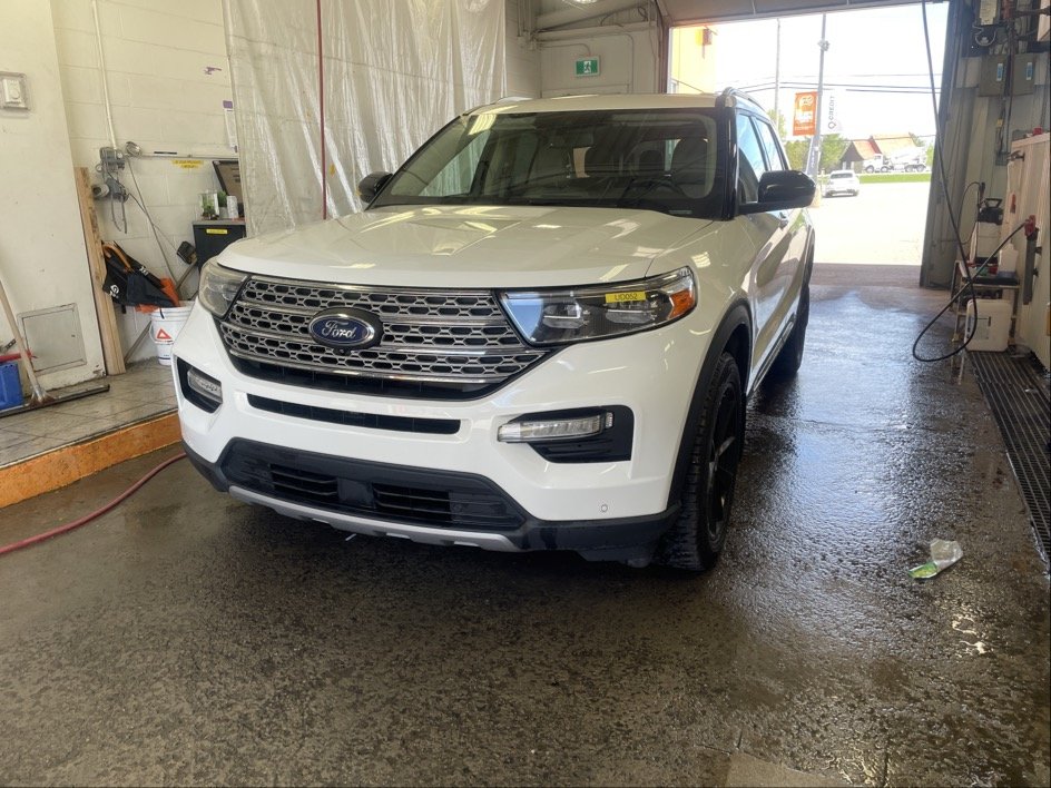 2022 Ford Explorer in St-Jérôme, Quebec - 1 - w1024h768px