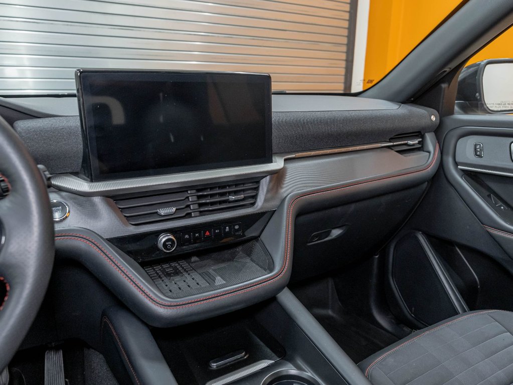 2025 Ford Explorer in St-Jérôme, Quebec - 21 - w1024h768px