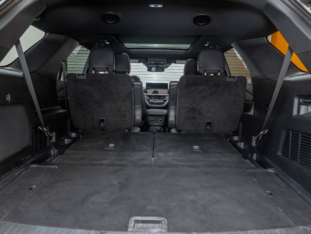 2025 Ford Explorer in St-Jérôme, Quebec - 32 - w1024h768px