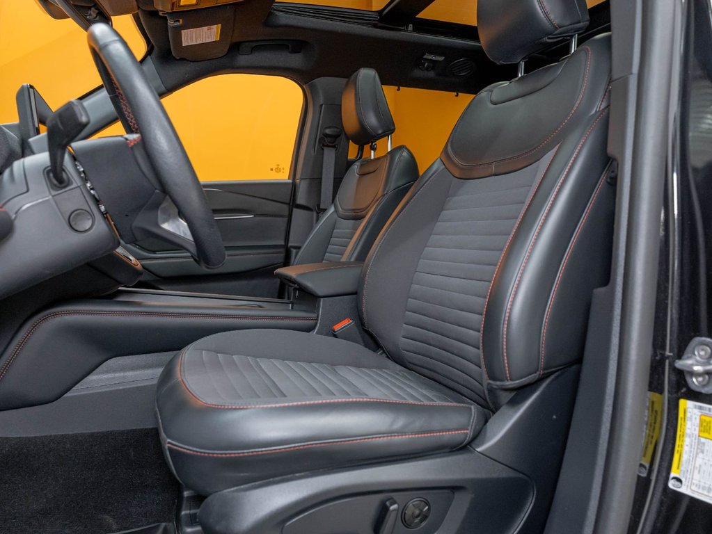 2025 Ford Explorer in St-Jérôme, Quebec - 11 - w1024h768px