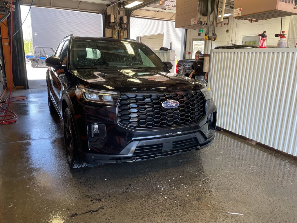 Ford Explorer  2025 à St-Jérôme, Québec - 12 - w1024h768px